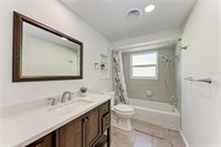 6036 Hopkins Drive North, Bradenton, FL 34207