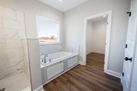 10494 Leesville Road, Lynch Station, VA 24571