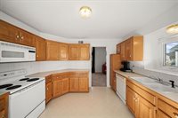 3517 SW Windbrook Drive, Lee's Summit, MO 64082