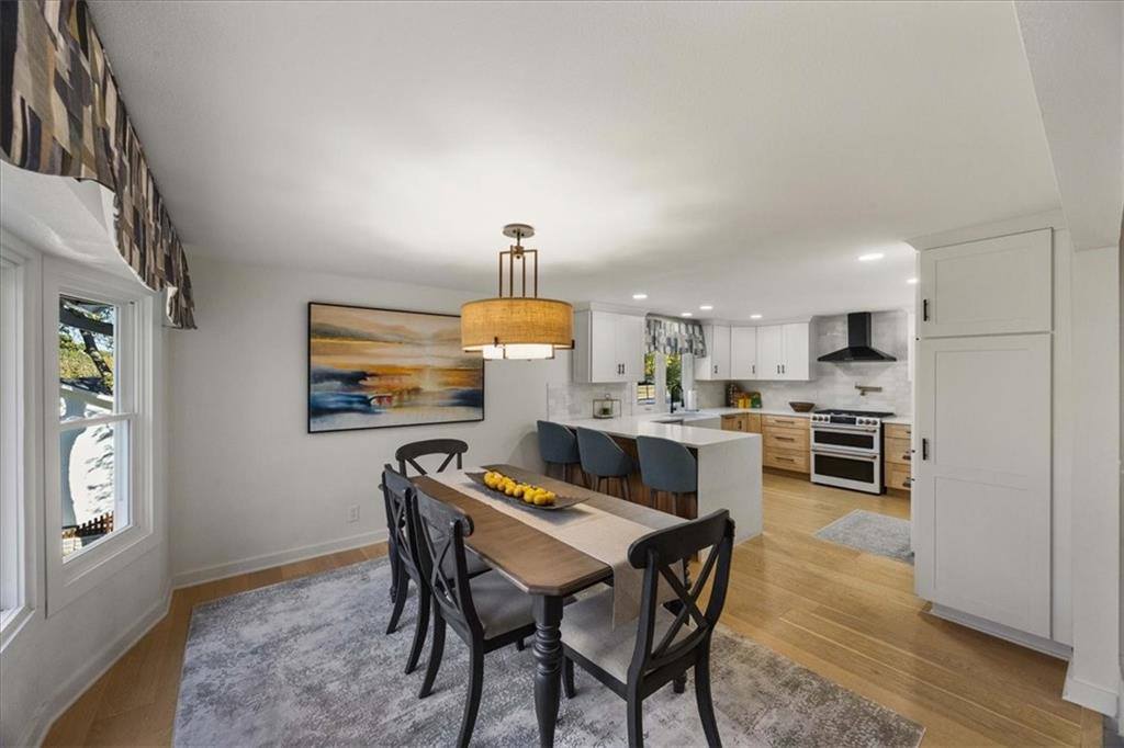 13225 Kimberly Circle, Olathe, KS 66061