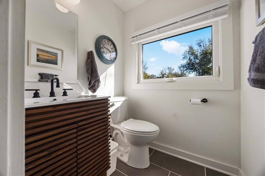 13225 Kimberly Circle, Olathe, KS 66061