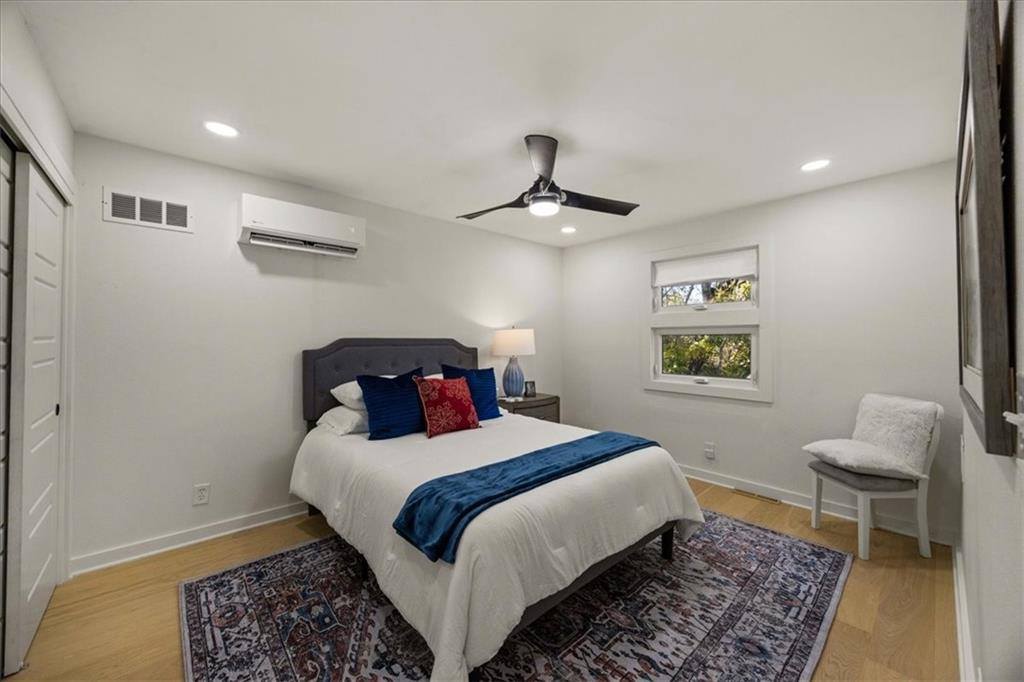 13225 Kimberly Circle, Olathe, KS 66061