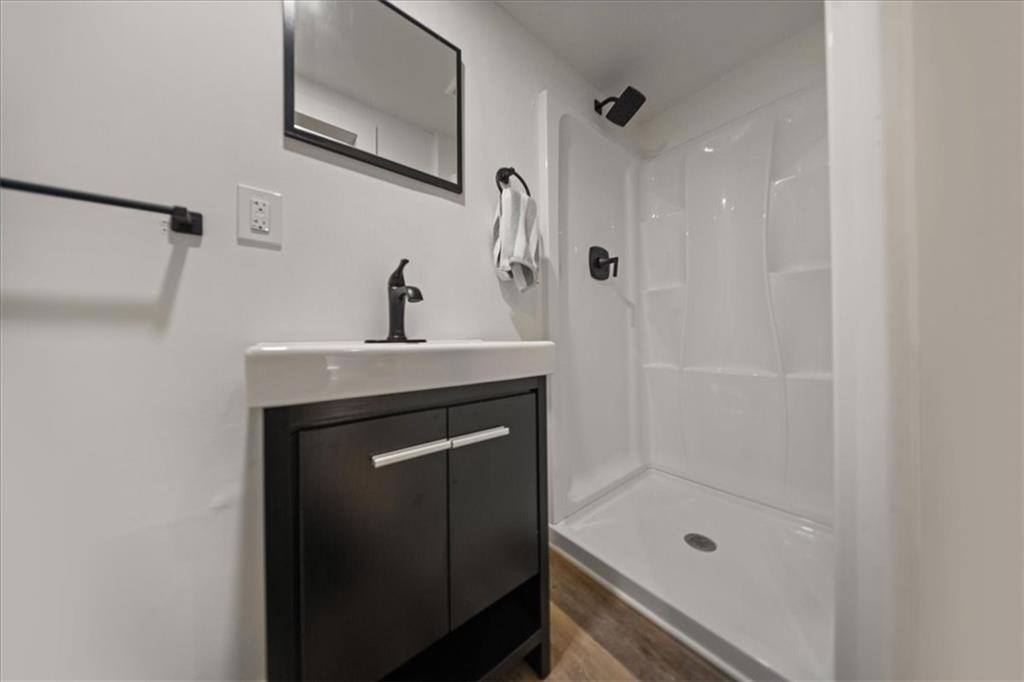 13225 Kimberly Circle, Olathe, KS 66061