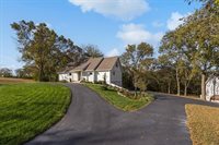 13225 Kimberly Circle, Olathe, KS 66061