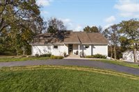 13225 Kimberly Circle, Olathe, KS 66061