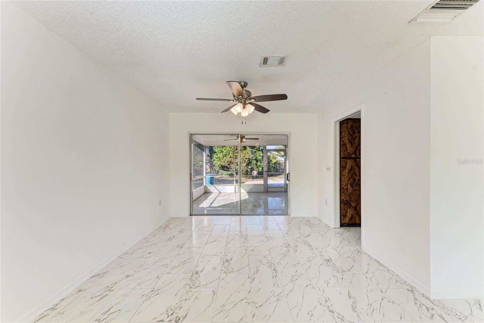 6439 Friendship Drive, Sarasota, FL 34241