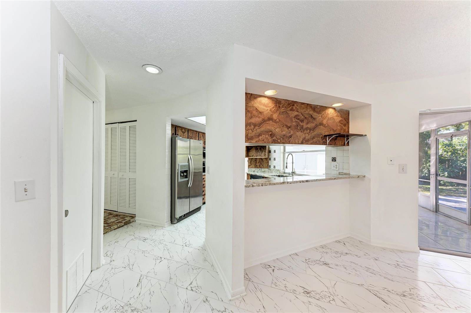 6439 Friendship Drive, Sarasota, FL 34241