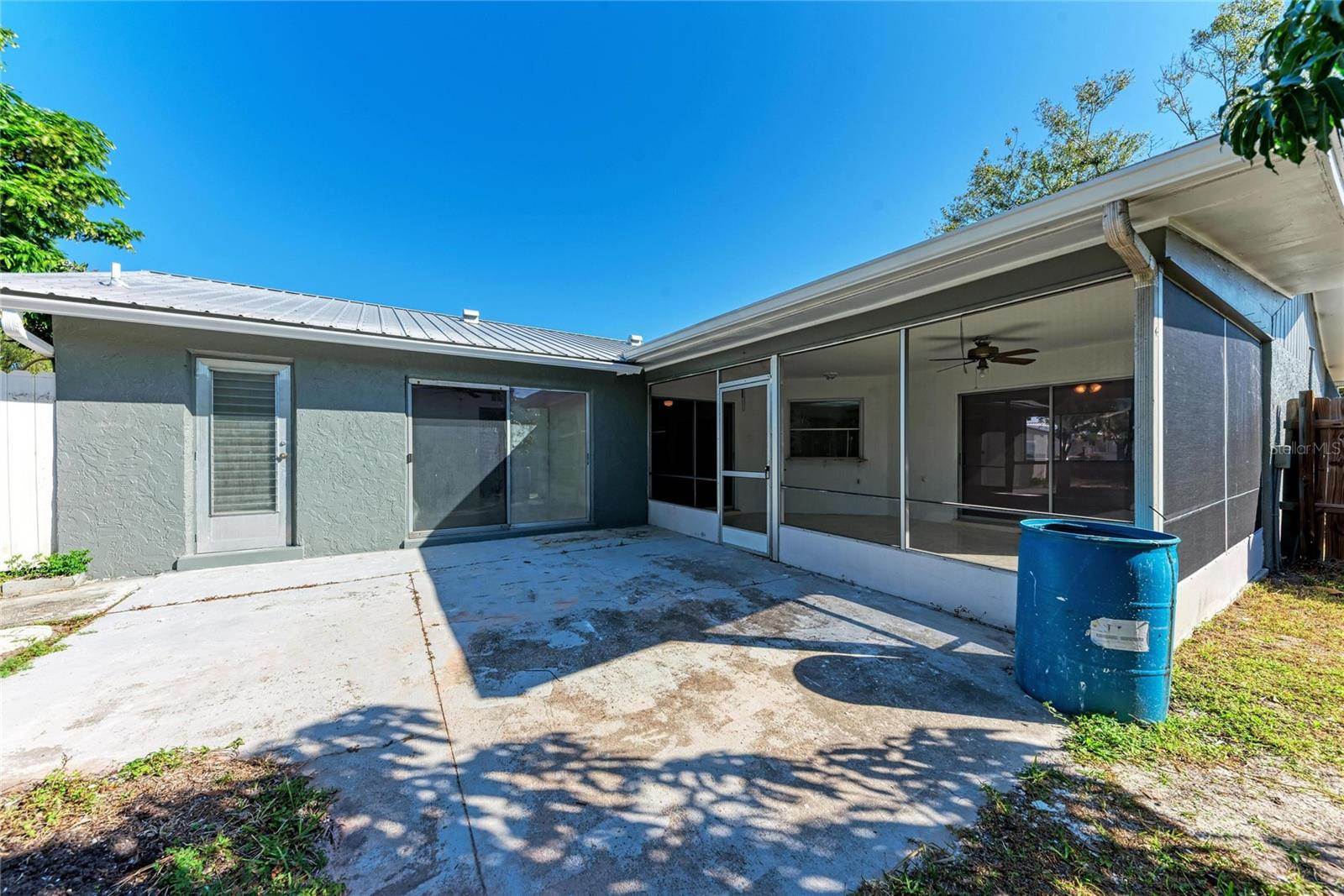 6439 Friendship Drive, Sarasota, FL 34241