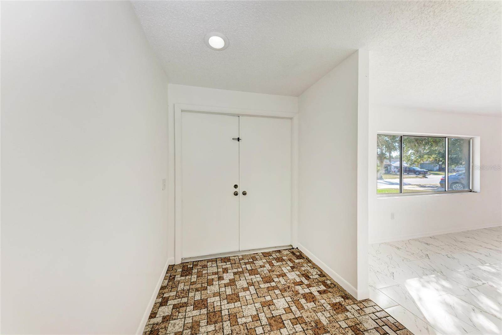 6439 Friendship Drive, Sarasota, FL 34241