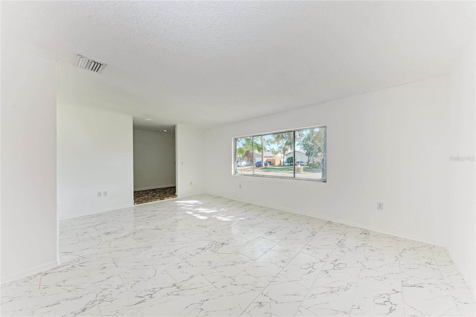 6439 Friendship Drive, Sarasota, FL 34241