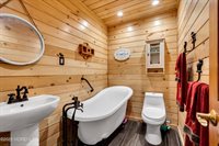 52 Sturm Lane, Jackson, NJ 08527