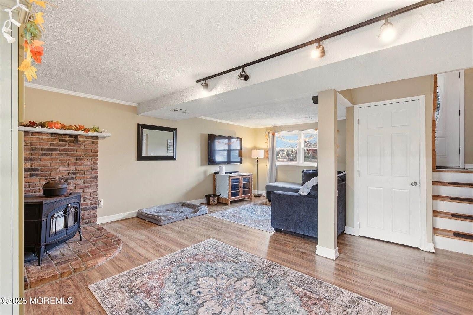 359 Colonial Drive, Toms River, NJ 08753