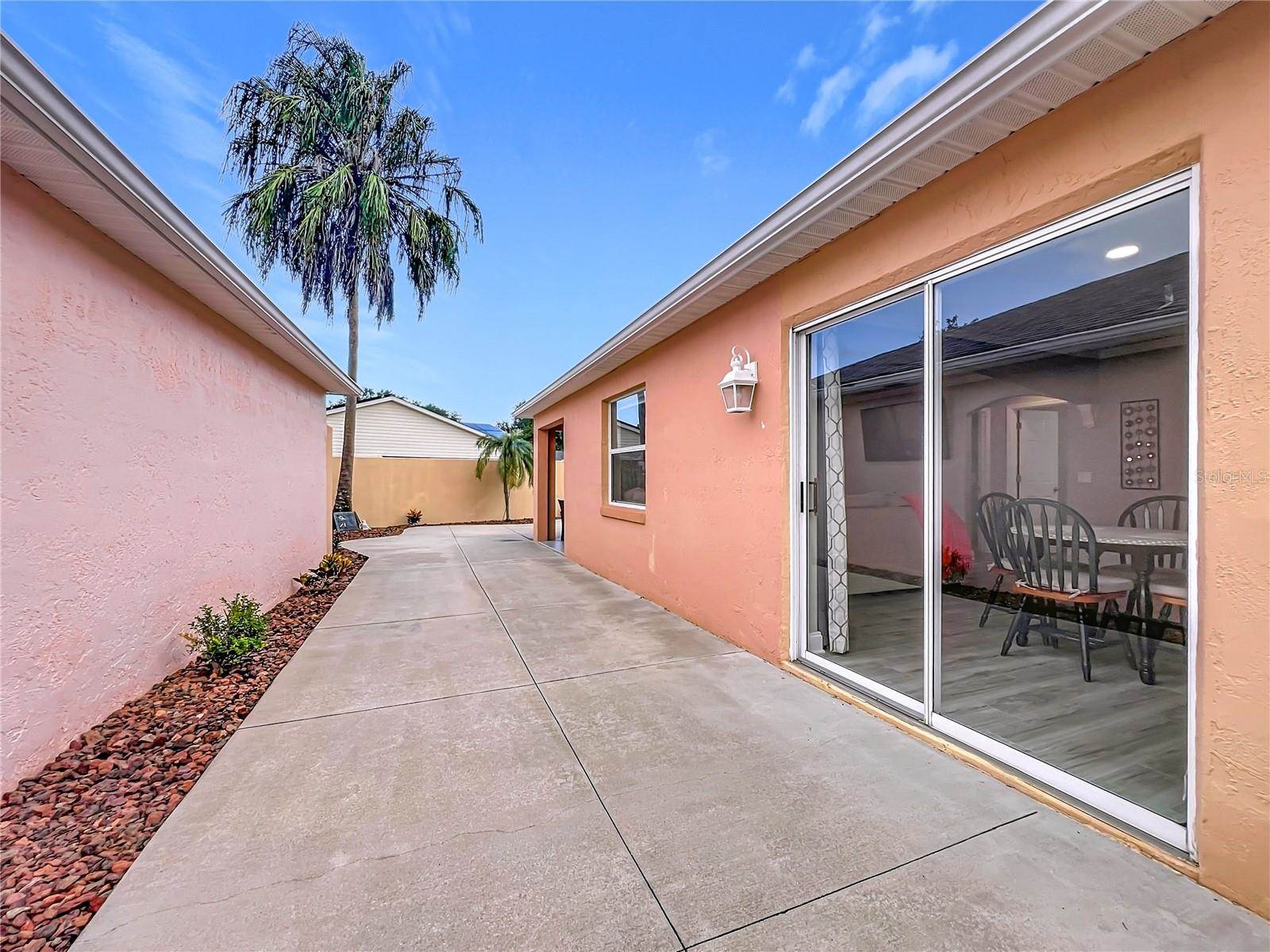 604 Nuevo Leon Lane, The Villages, FL 32159