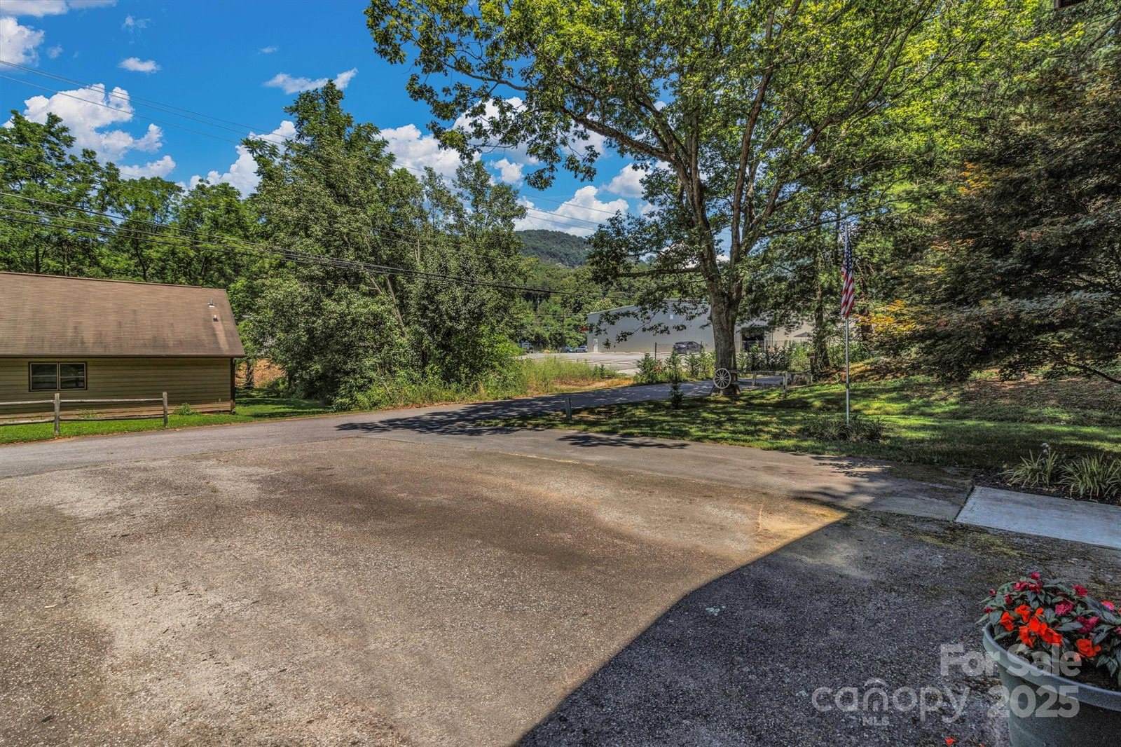 603 Rose Hill Road, Asheville, NC 28803