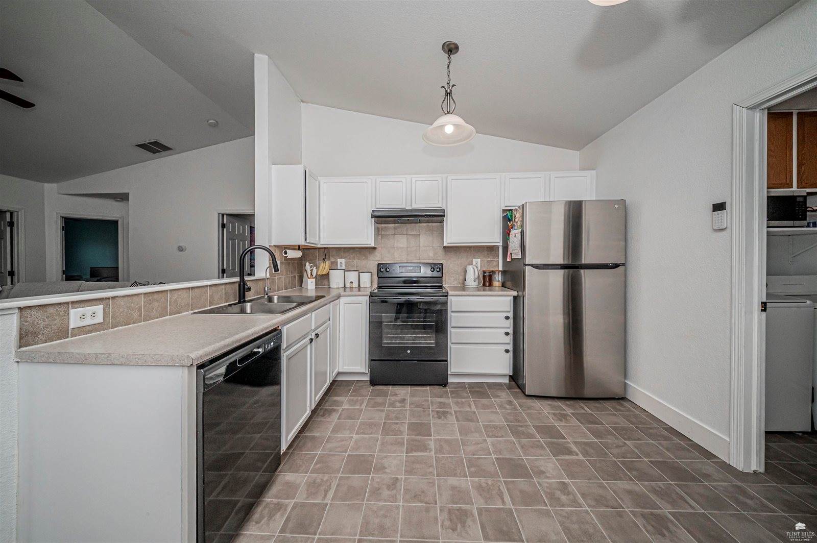 1716 Hickory Lane, Junction City, KS 66441