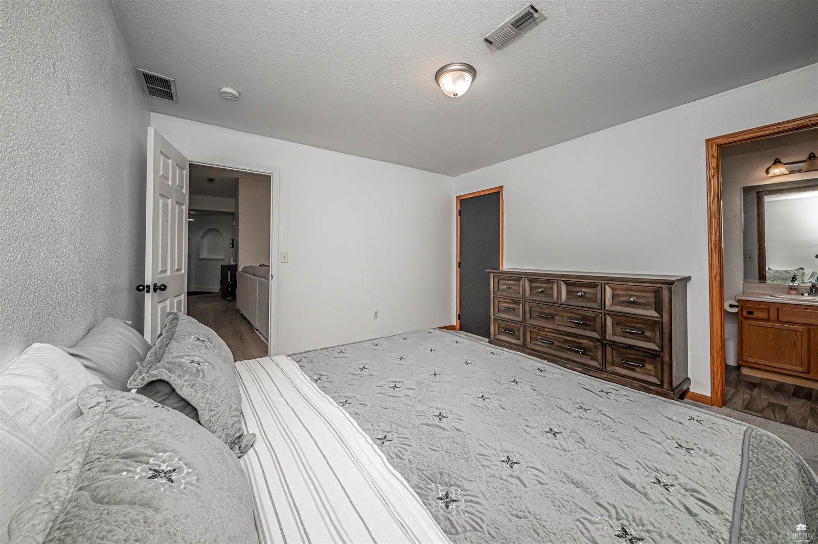 1716 Hickory Lane, Junction City, KS 66441