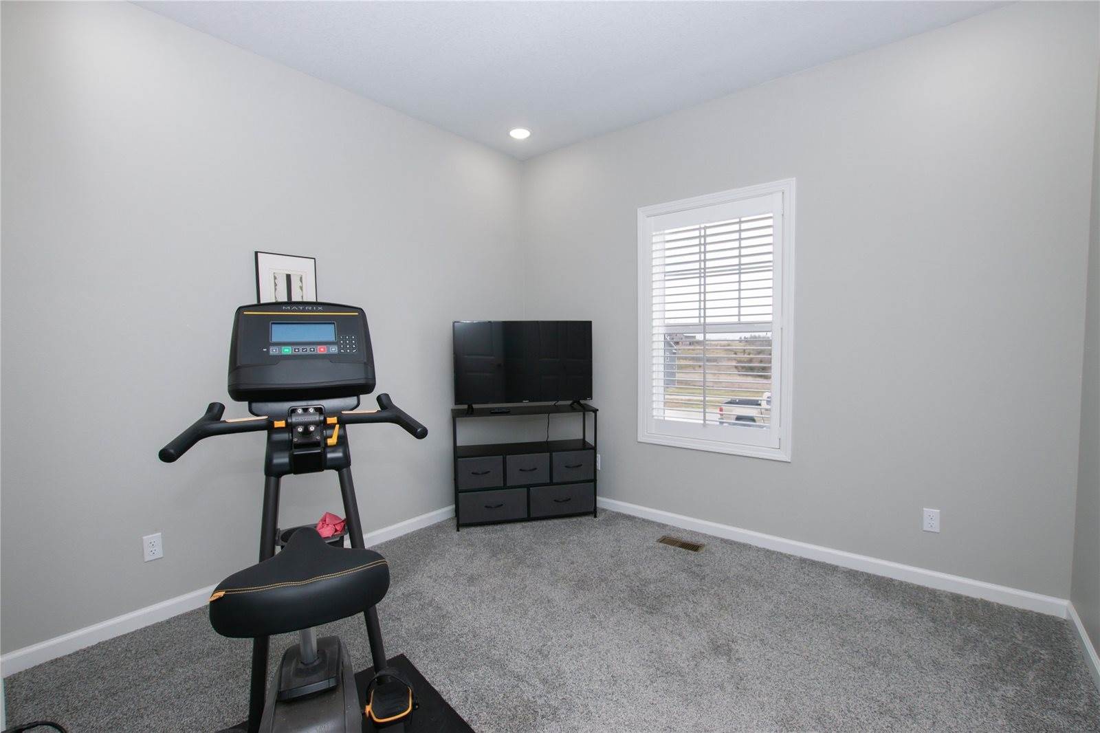 1416 NE 2nd Street, Stuart, IA 50250