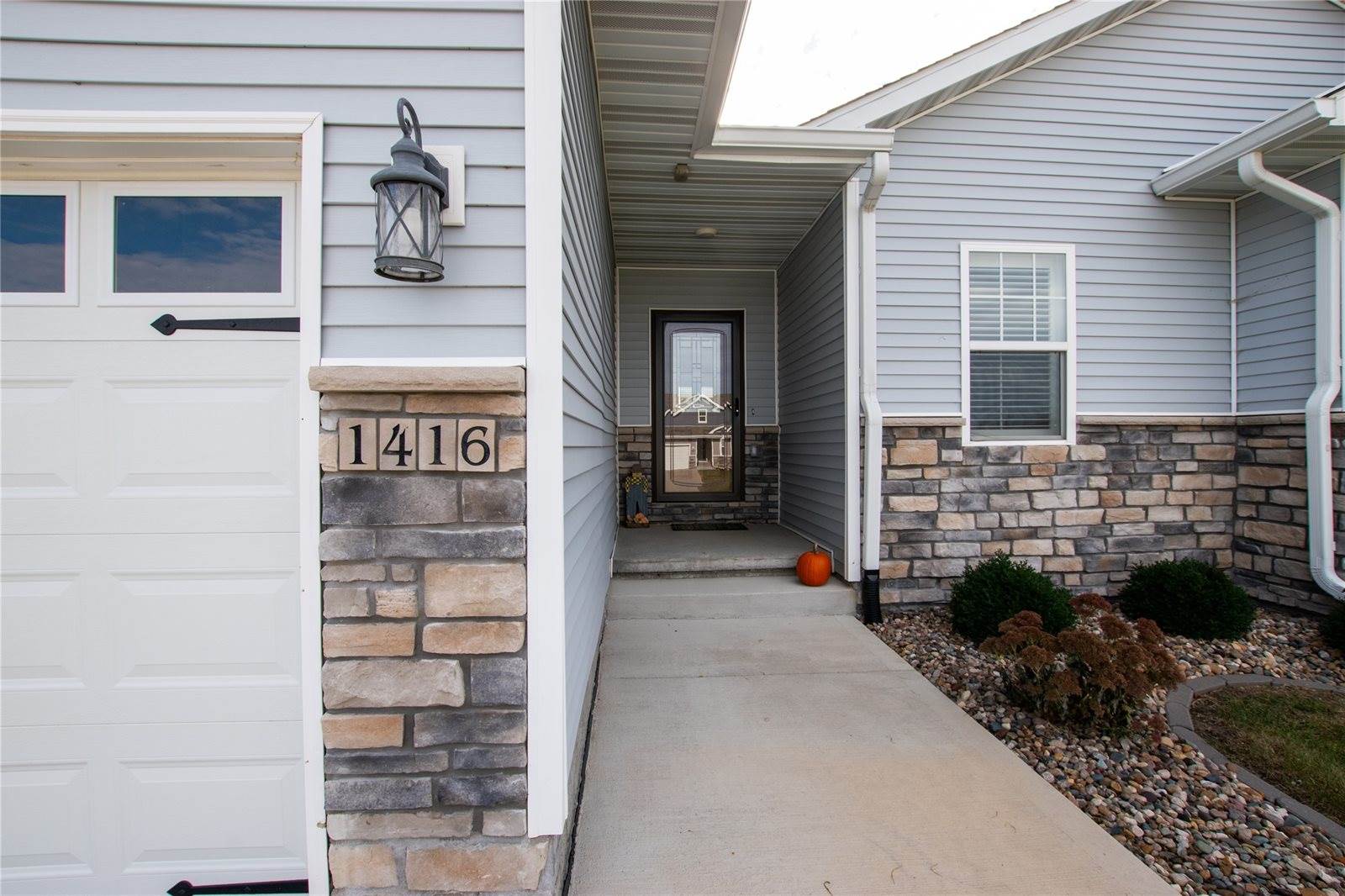 1416 NE 2nd Street, Stuart, IA 50250