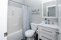 1416 NE 2nd Street, Stuart, IA 50250