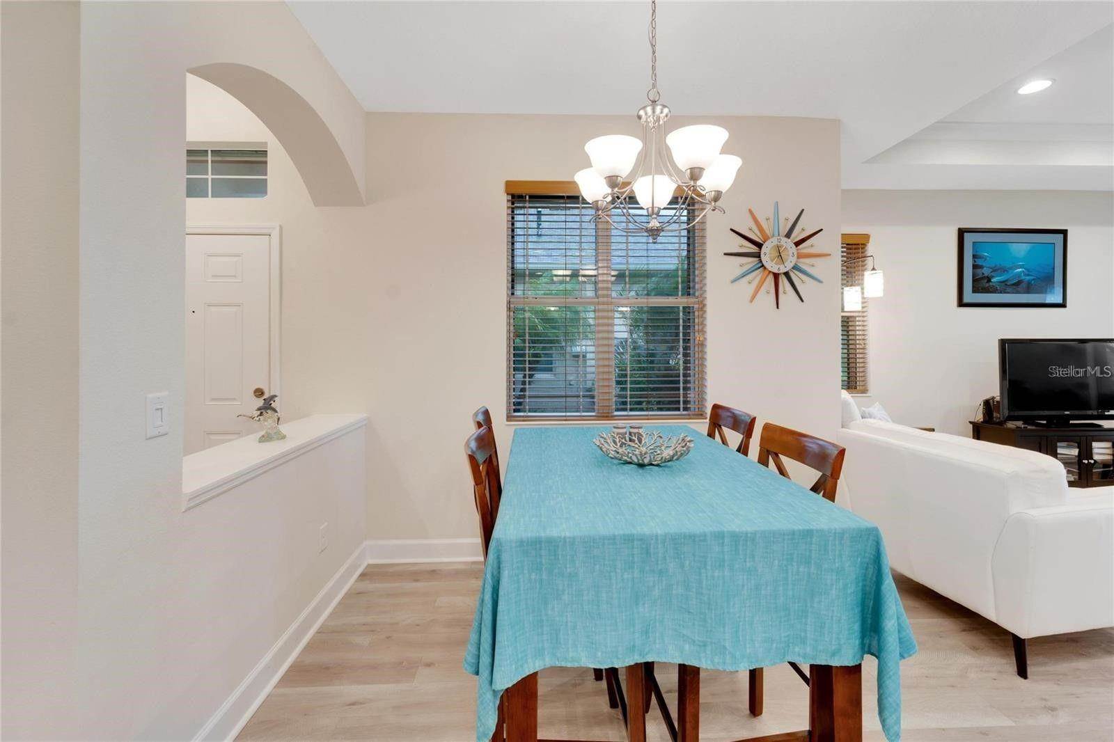 718 Chipper Drive, Sun City Center, FL 33573