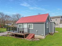 310 Madison St, Hillsboro, WI 54634