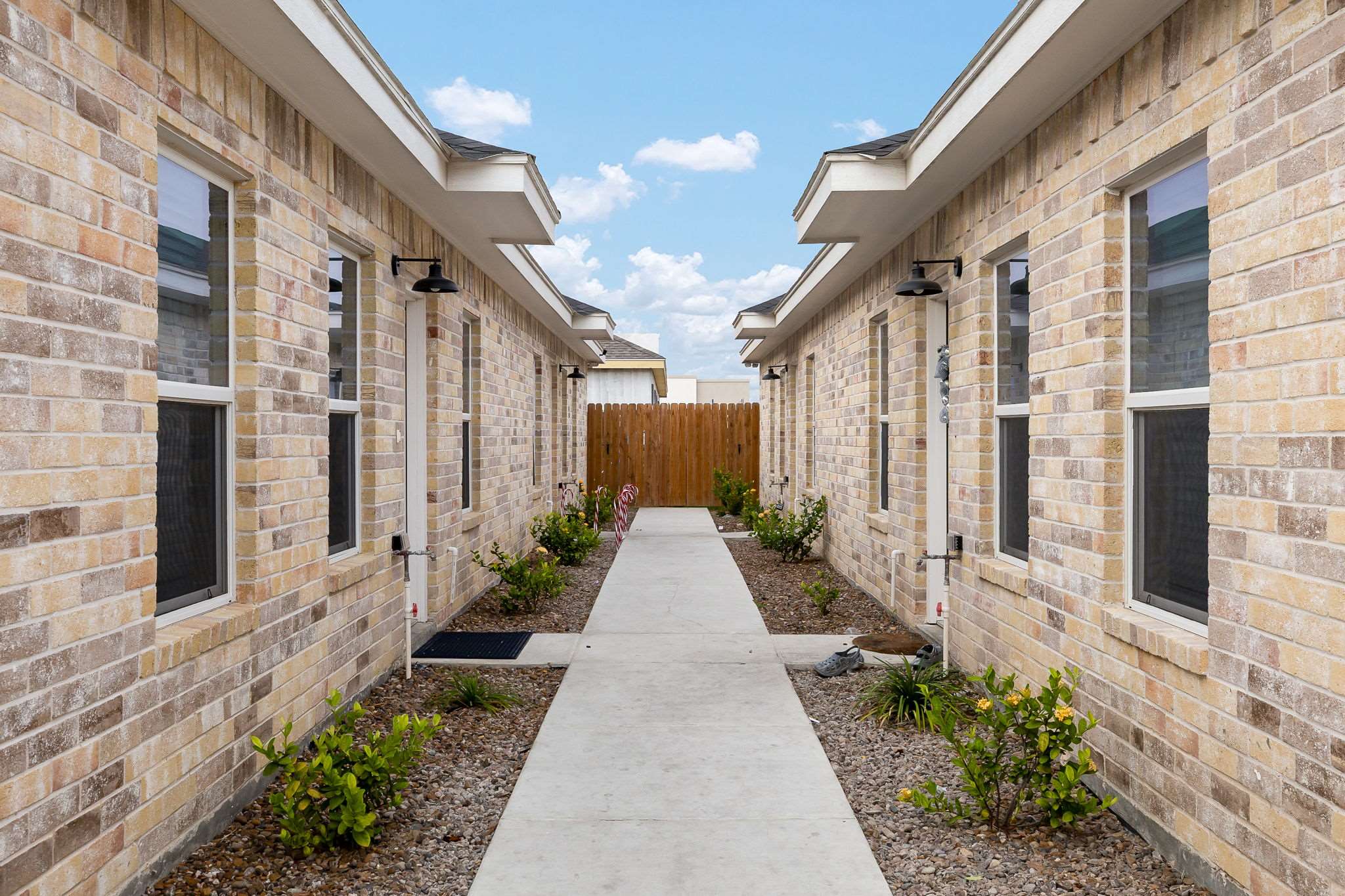 2709 E Israel Ave, Alton, TX 78572