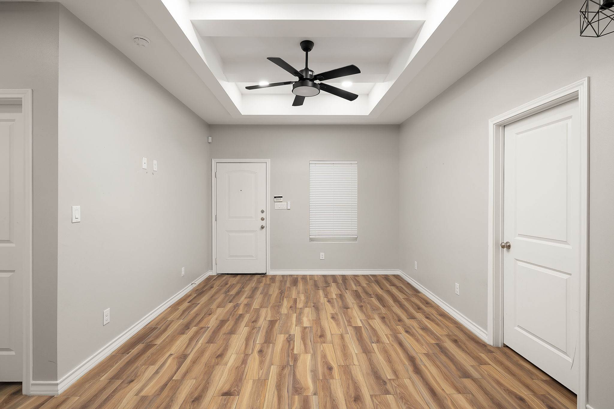 2709 E Israel Ave, Alton, TX 78572