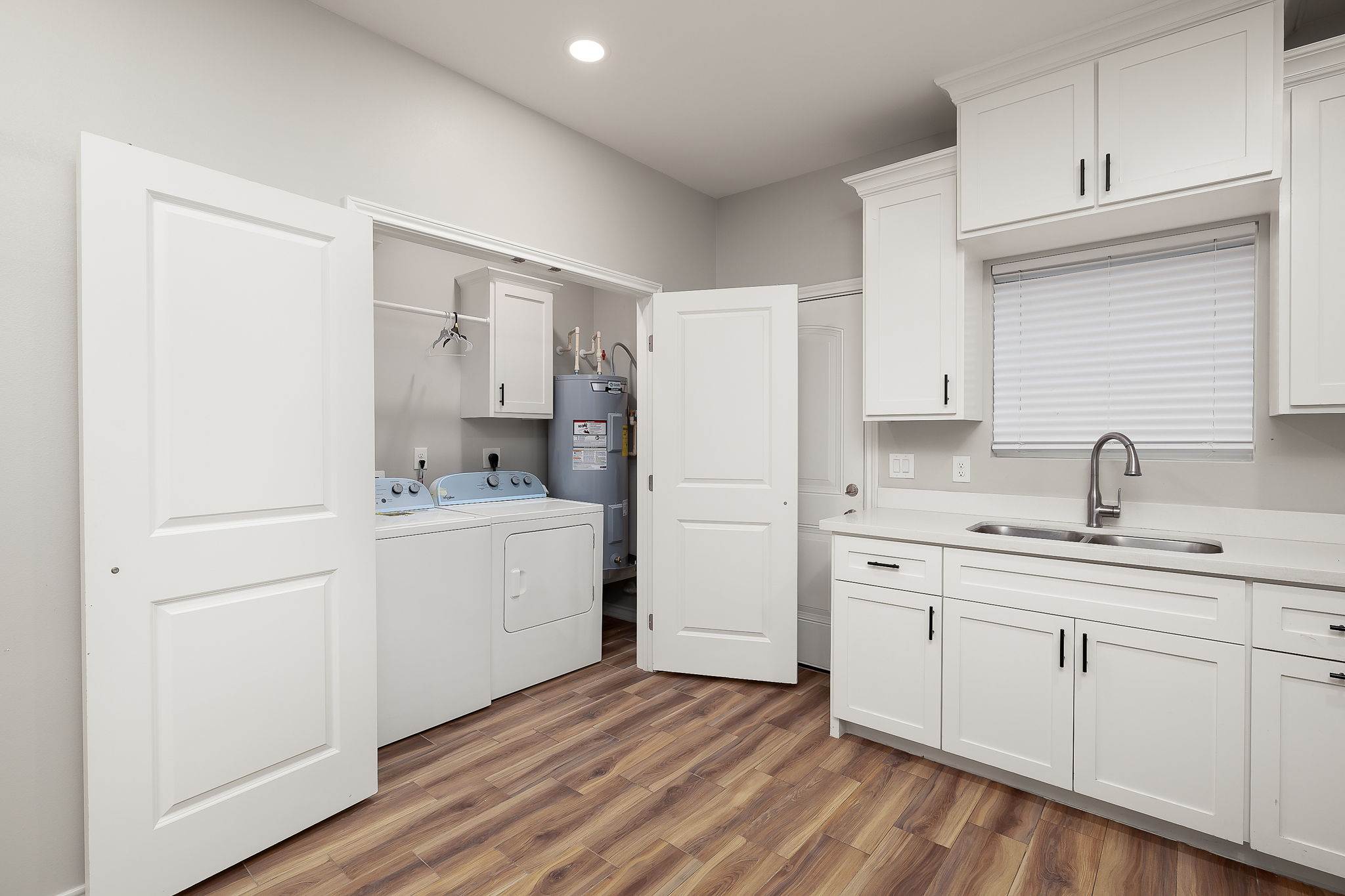 2709 E Israel Ave, Alton, TX 78572