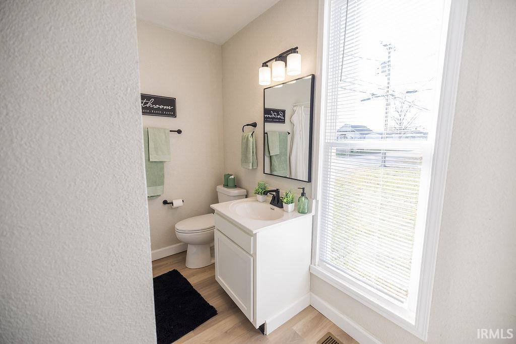 2823 S Vine Street, Muncie, IN 47302