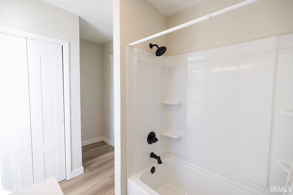 2823 S Vine Street, Muncie, IN 47302