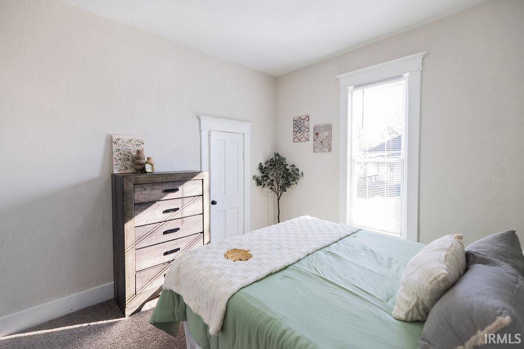 2823 S Vine Street, Muncie, IN 47302