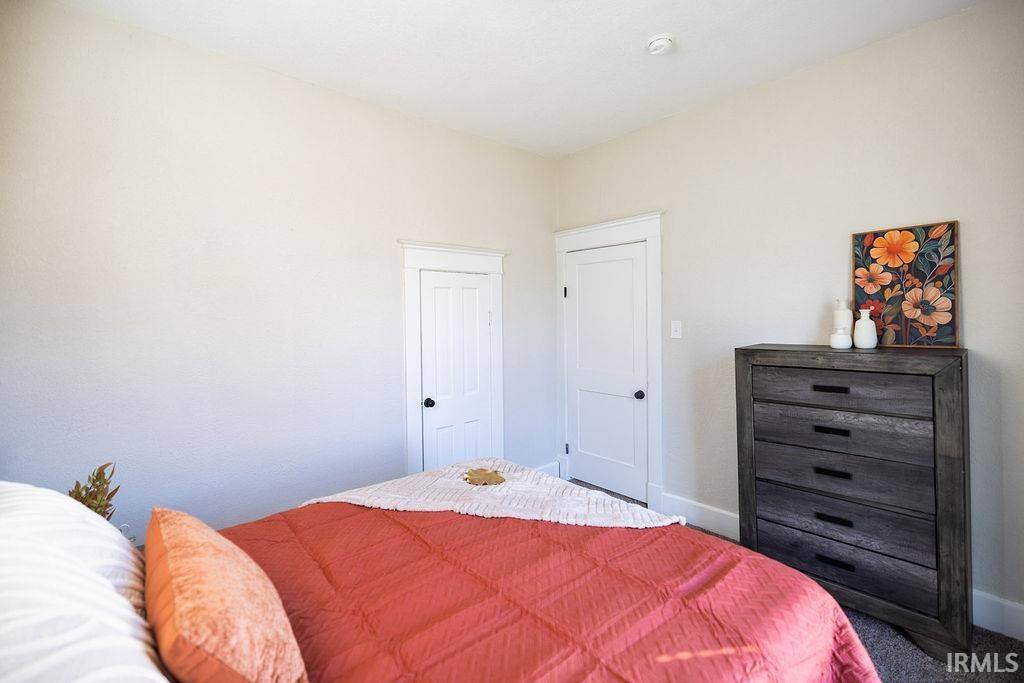 2823 S Vine Street, Muncie, IN 47302