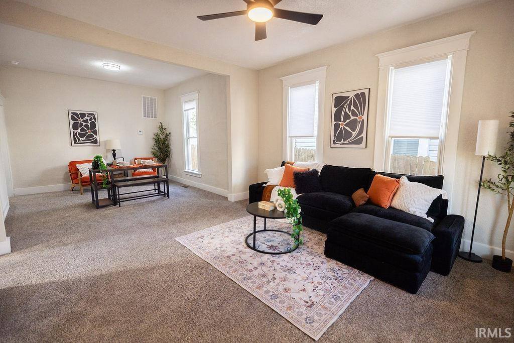 2823 S Vine Street, Muncie, IN 47302