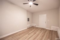 2823 S Vine Street, Muncie, IN 47302