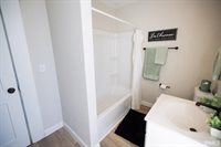 2823 S Vine Street, Muncie, IN 47302