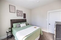 2823 S Vine Street, Muncie, IN 47302