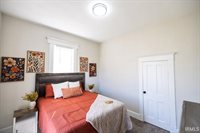 2823 S Vine Street, Muncie, IN 47302