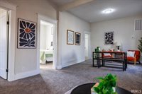 2823 S Vine Street, Muncie, IN 47302