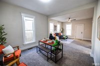 2823 S Vine Street, Muncie, IN 47302