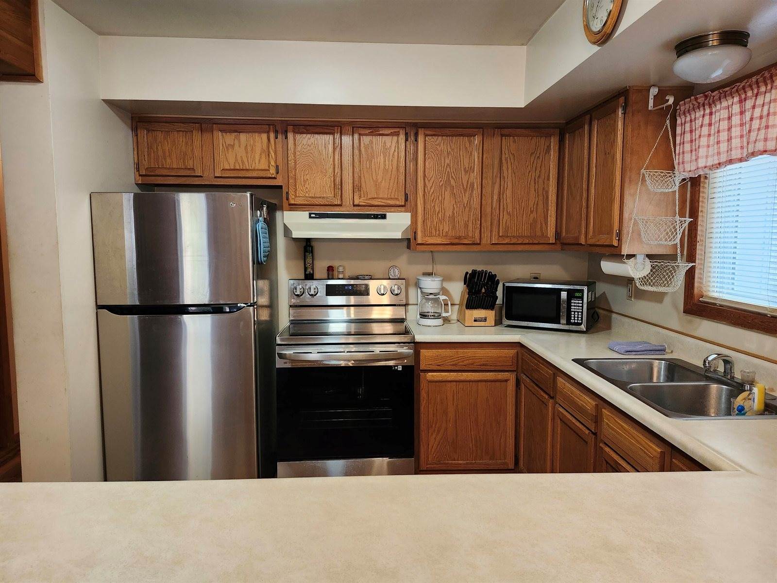 108 Deerwood Court, Roscommon, MI 48653