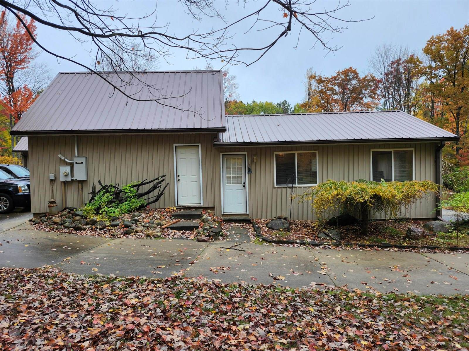 108 Deerwood Court, Roscommon, MI 48653