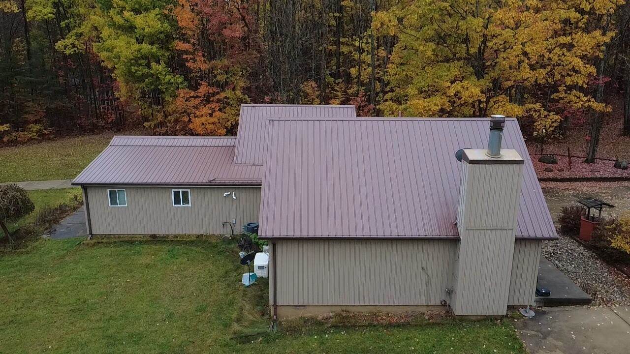 108 Deerwood Court, Roscommon, MI 48653