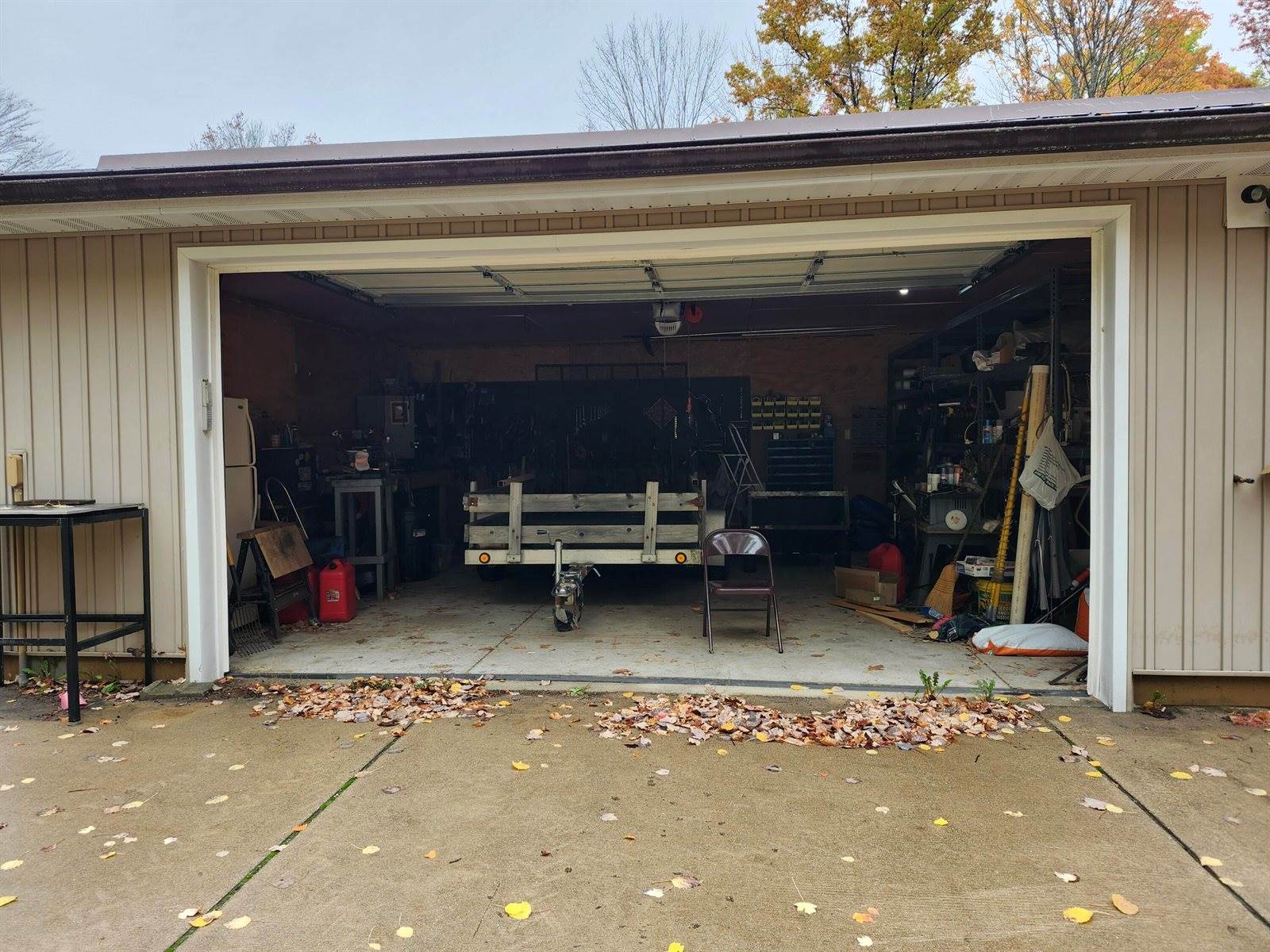 108 Deerwood Court, Roscommon, MI 48653