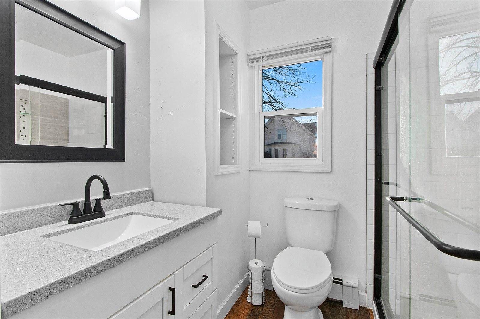 926 Elizabeth Avenue, Marinette, WI 54143