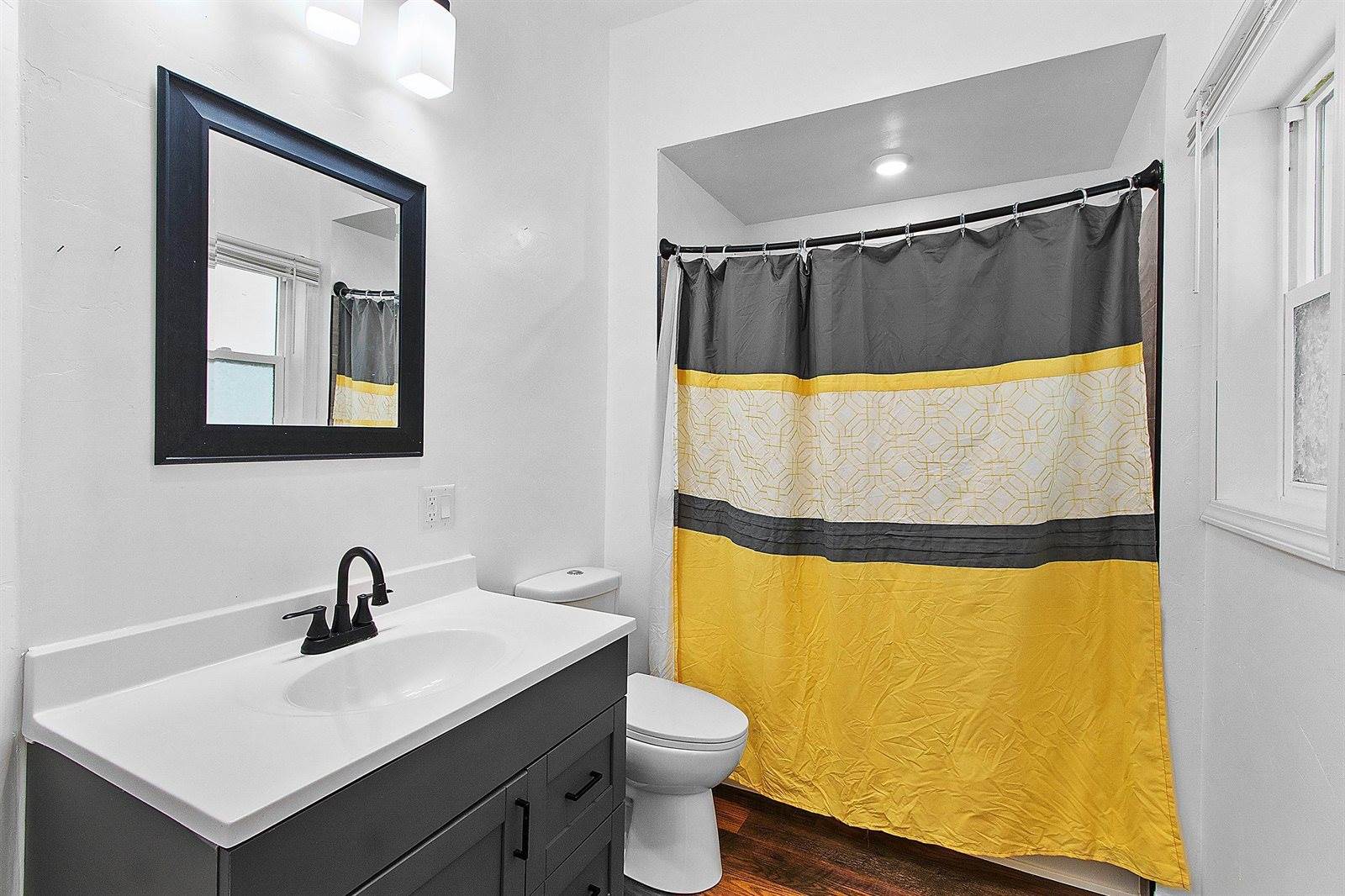 926 Elizabeth Avenue, Marinette, WI 54143