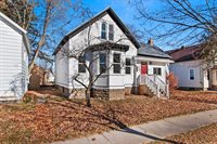 926 Elizabeth Avenue, Marinette, WI 54143