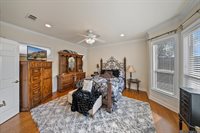 5448 Courtyard Dr, Gonzales, LA 70737