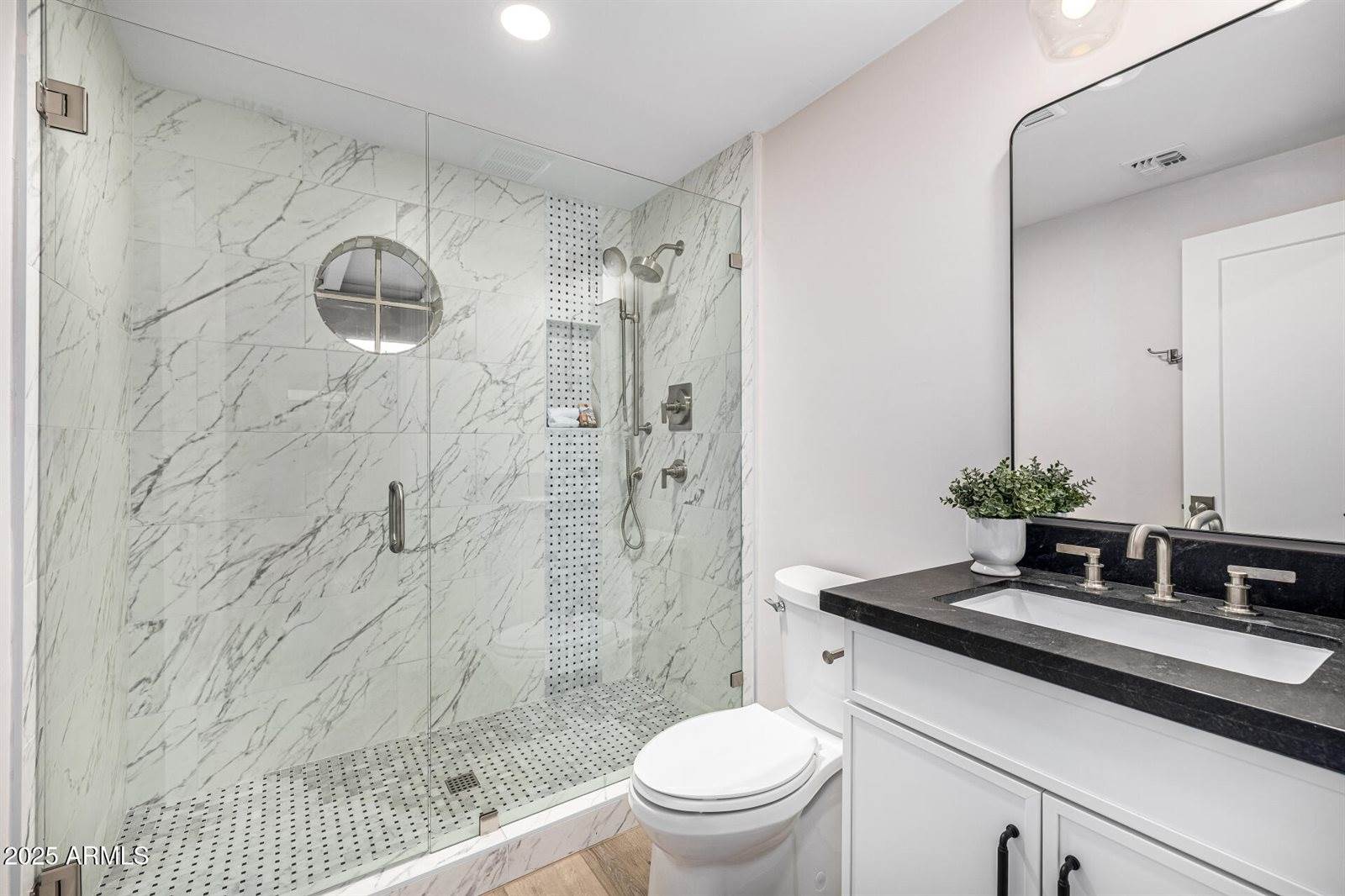 1625 Palmcroft Way SW, Phoenix, AZ 85007