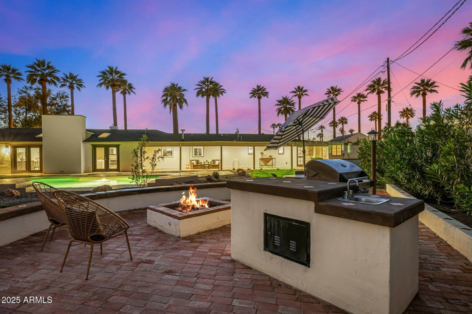 1625 Palmcroft Way SW, Phoenix, AZ 85007