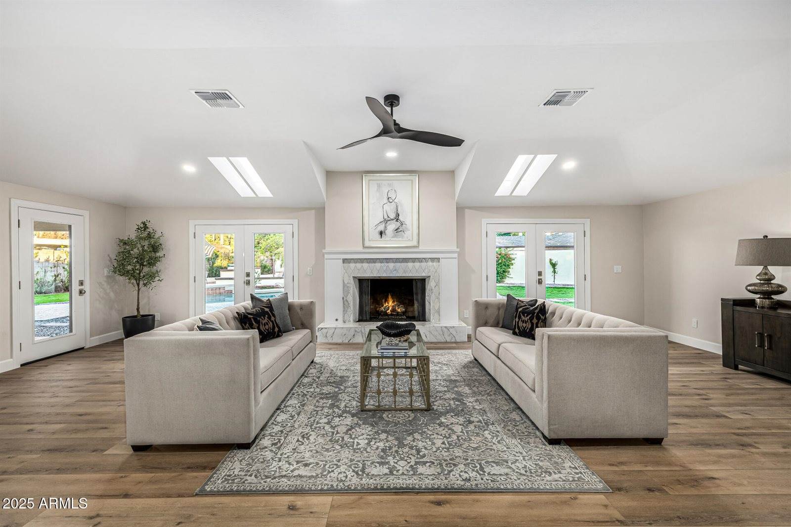 1625 Palmcroft Way SW, Phoenix, AZ 85007